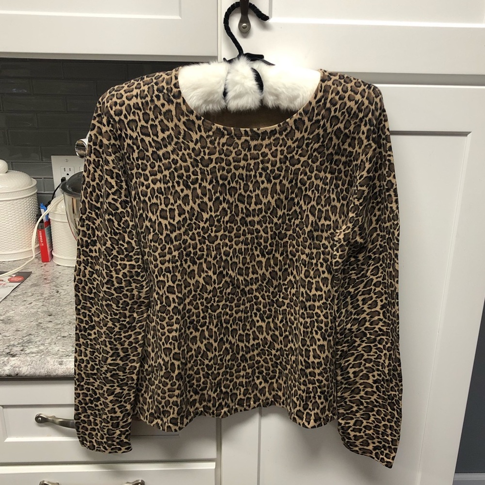 Croft & Barrow Leopard Cropped Sweater Size M